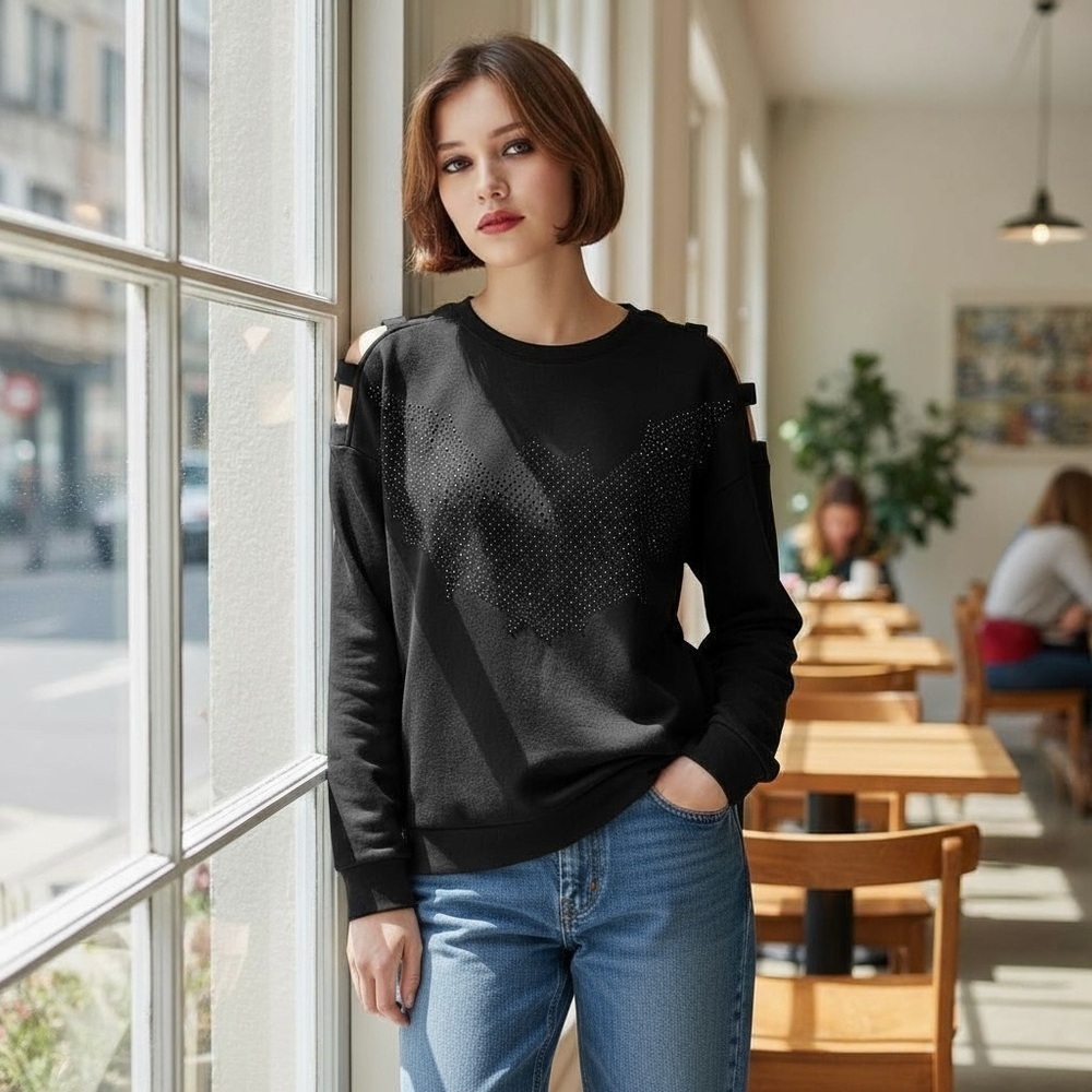FOREVER 21 L Black Sparkly Black BAT Crystal Embellished Cut Out Sweatshirt R$39